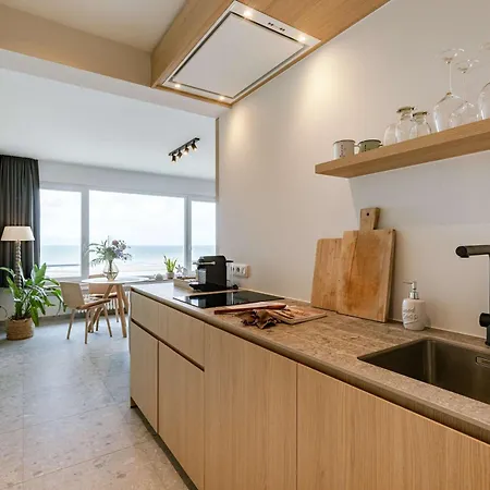 شقة Huswell - Charming In The Centre Of With Sea View